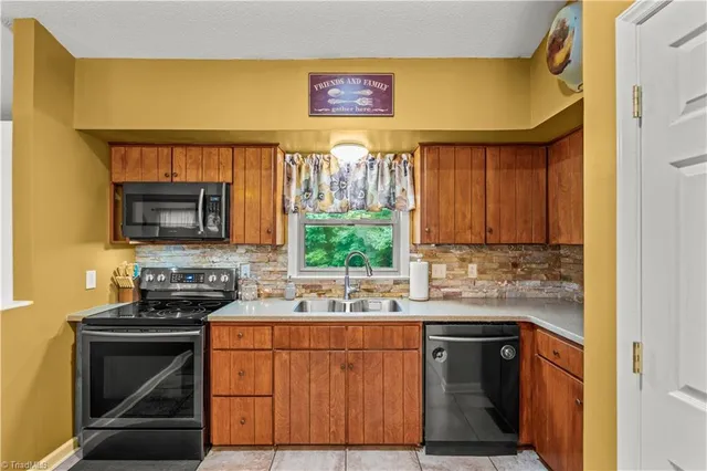 $495,000 | 311 Pebble Drive, Thomasville, NC 27360