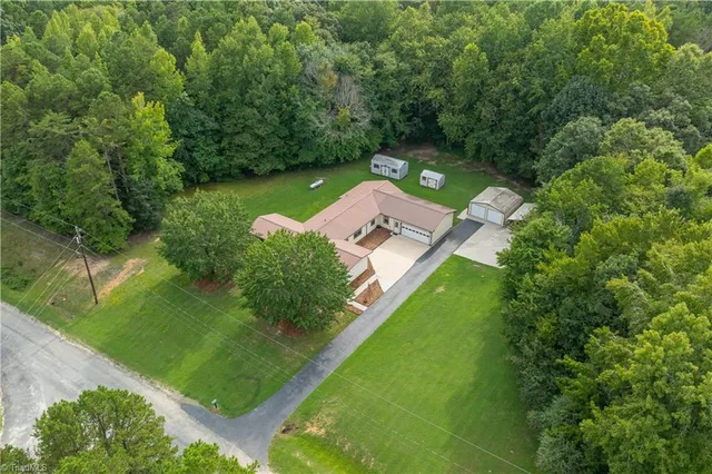 $495,000 | 311 Pebble Drive, Thomasville, NC 27360