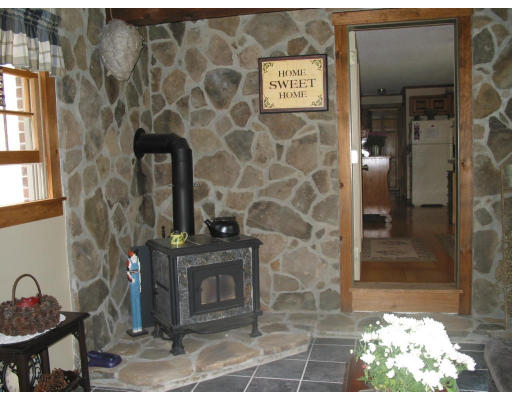 115 Walkeen Koziol Road Brimfield, MA 01010 - Photo 3 of 9 Gallery Image 3