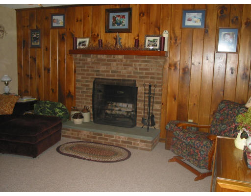 115 Walkeen Koziol Road Brimfield, MA 01010 - Photo 4 of 9 Gallery Image 4