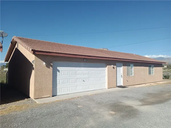 $1,250 | 165 South Mount Charleston Drive East, Unit B, Pahrump, NV 89048