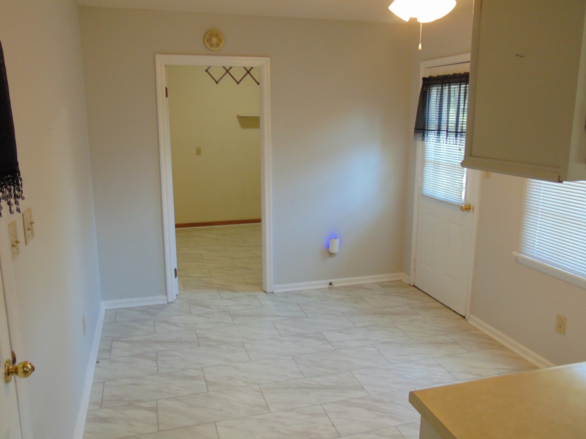 1684 Springplace Road Lewisburg, TN 37091 - Photo 22 of 48 a view of an front door