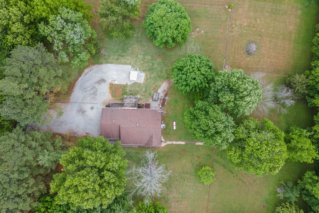 1684 Springplace Road Lewisburg, TN 37091 - Photo 27 of 31 an aerial view of a house with a yard