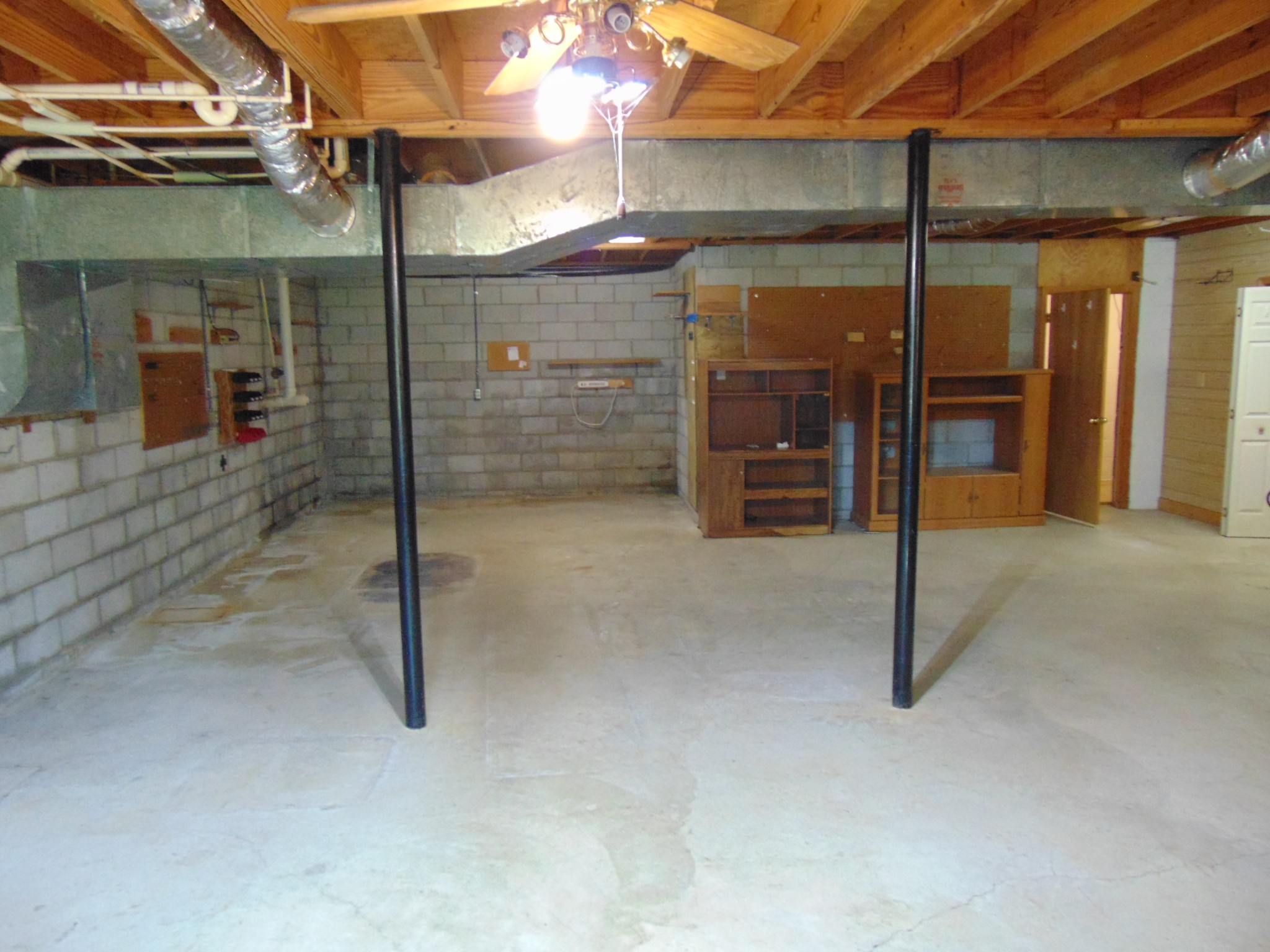 1684 Springplace Road Lewisburg, TN 37091 - Photo 30 of 48 a view of a room with wooden floor