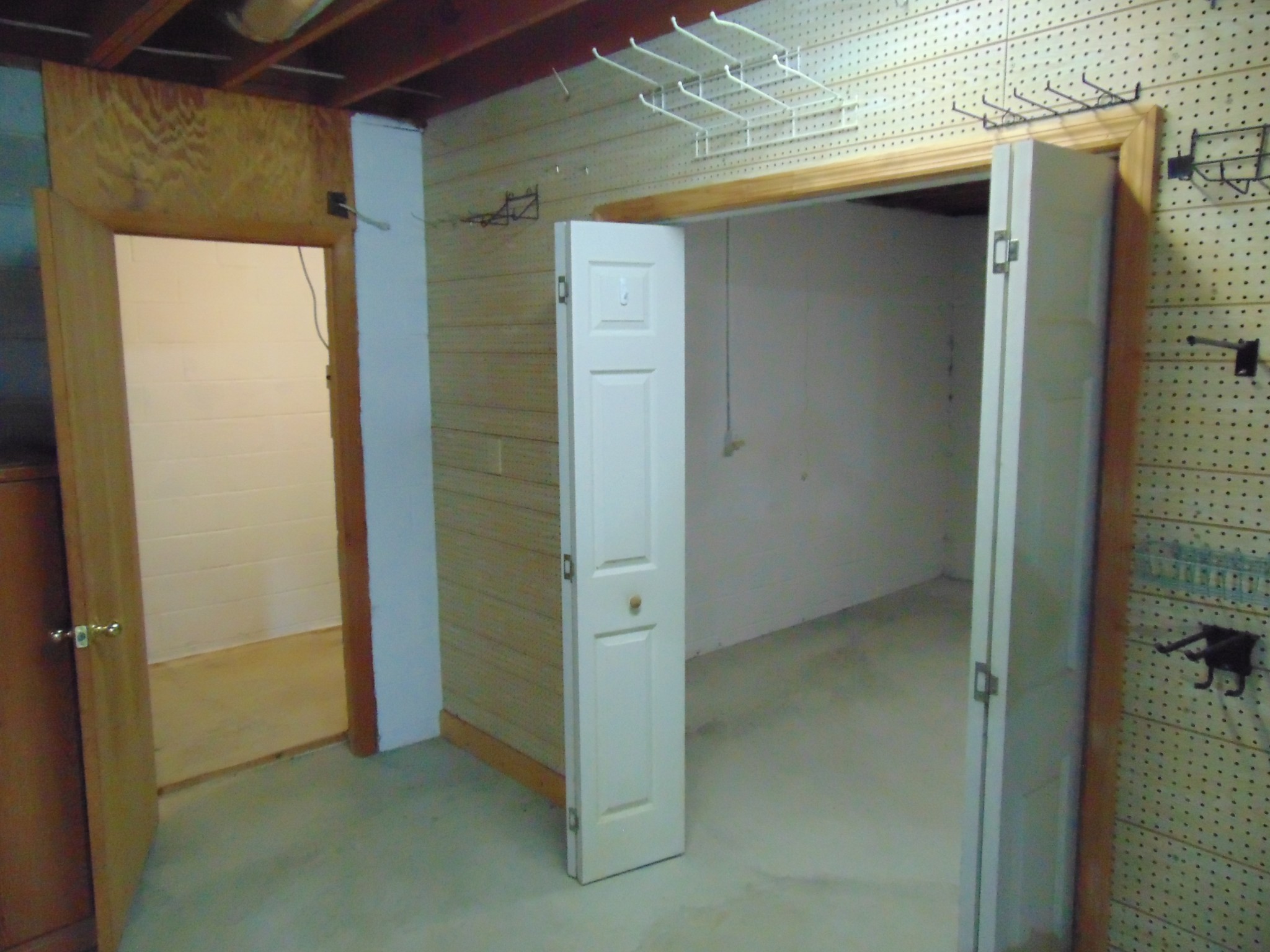 1684 Springplace Road Lewisburg, TN 37091 - Photo 31 of 48 a view of an empty room