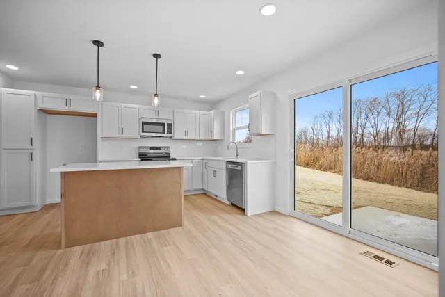 $309,900 | 1 Eric Court, Bloomington, IL 61705