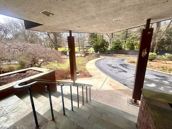 $579,900 | 22 Chestnut Place, Unit 210, Brookline, MA 02445