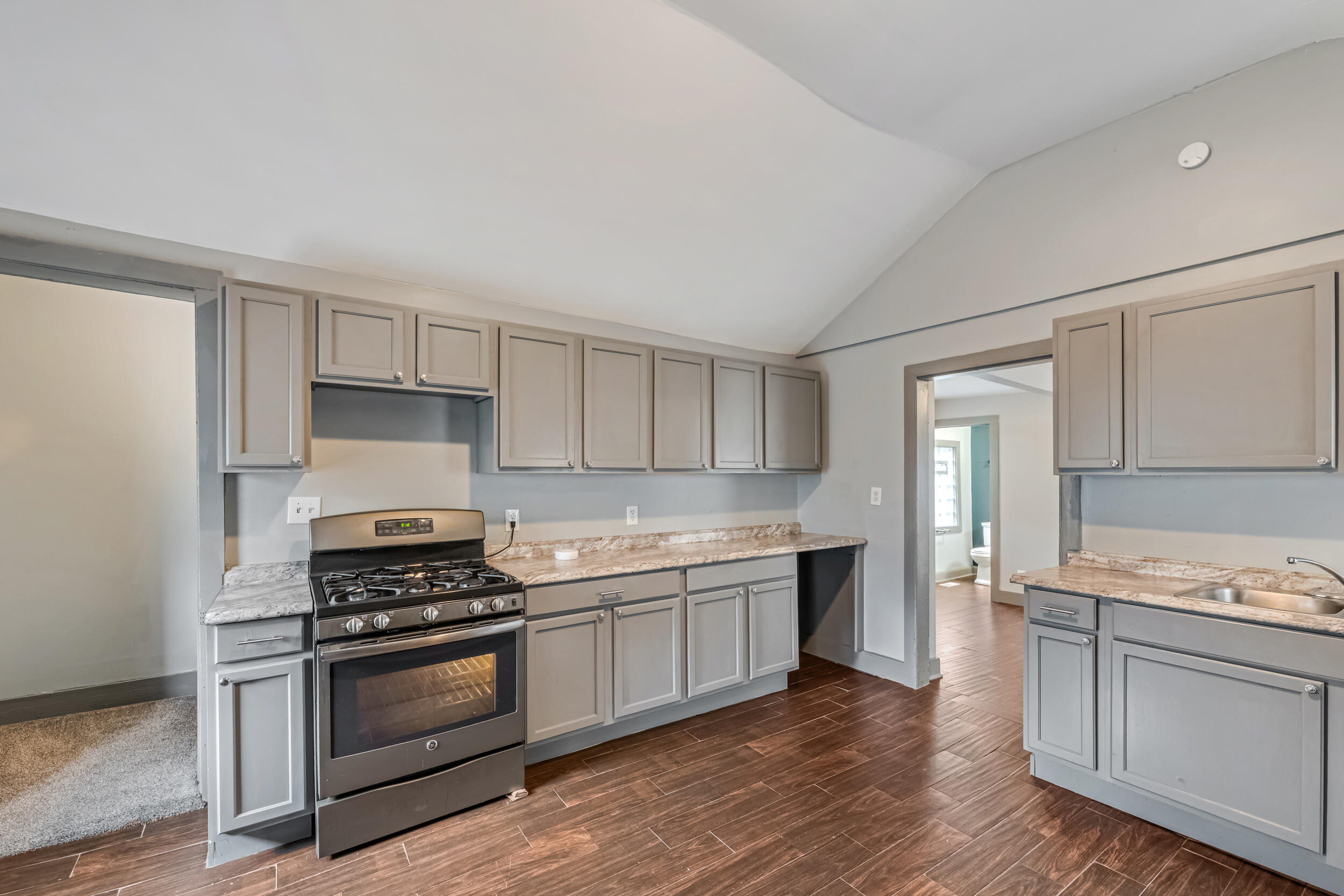 229 West Orchard Street Milwaukee, WI 53204 - Photo 7 of 20 Kitchen