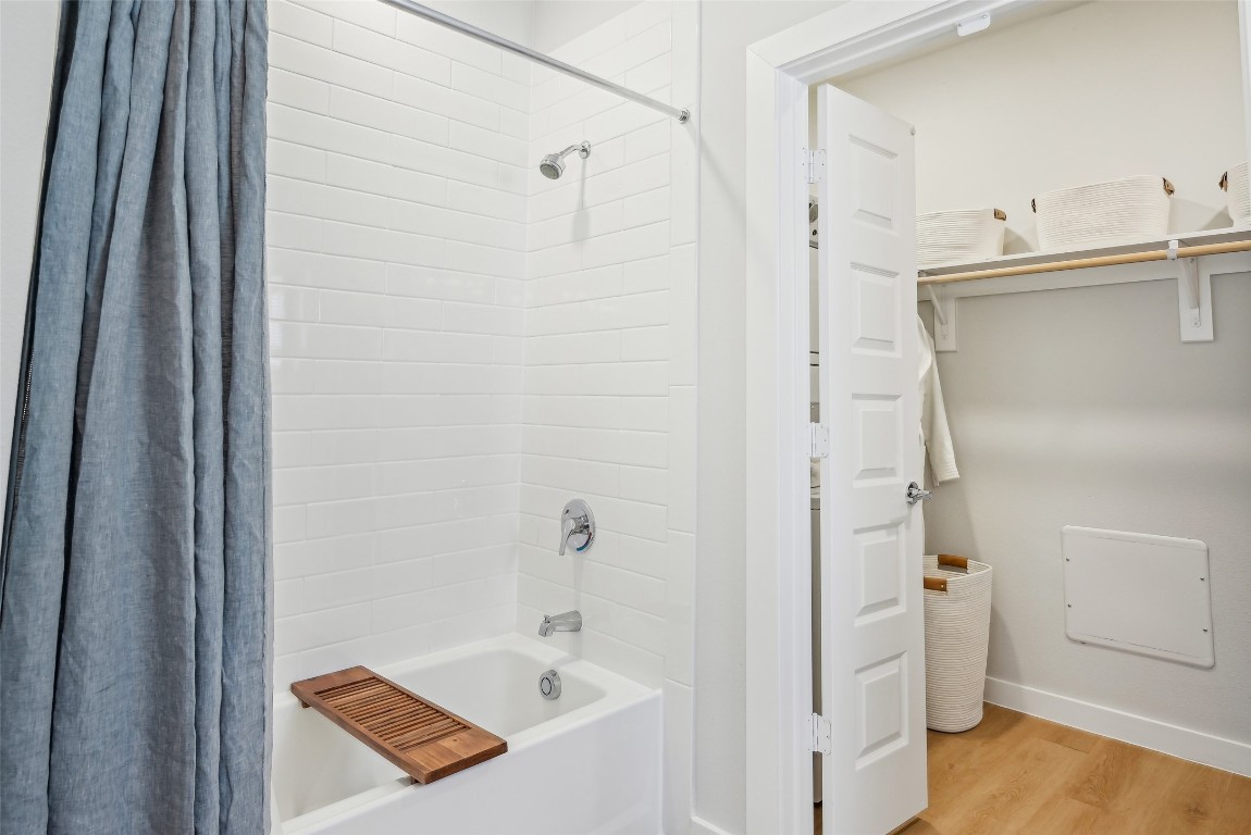 3651-324 South Custer Road McKinney, TX 75070 - Photo 23 of 28 a bathroom with a tub and sink