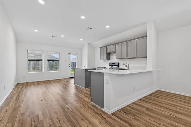 $2,095 | 3808 Moss Hl Road, Richmond, TX 77469