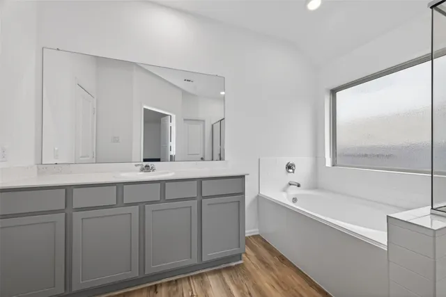 $2,095 | 3808 Moss Hl Road, Richmond, TX 77469