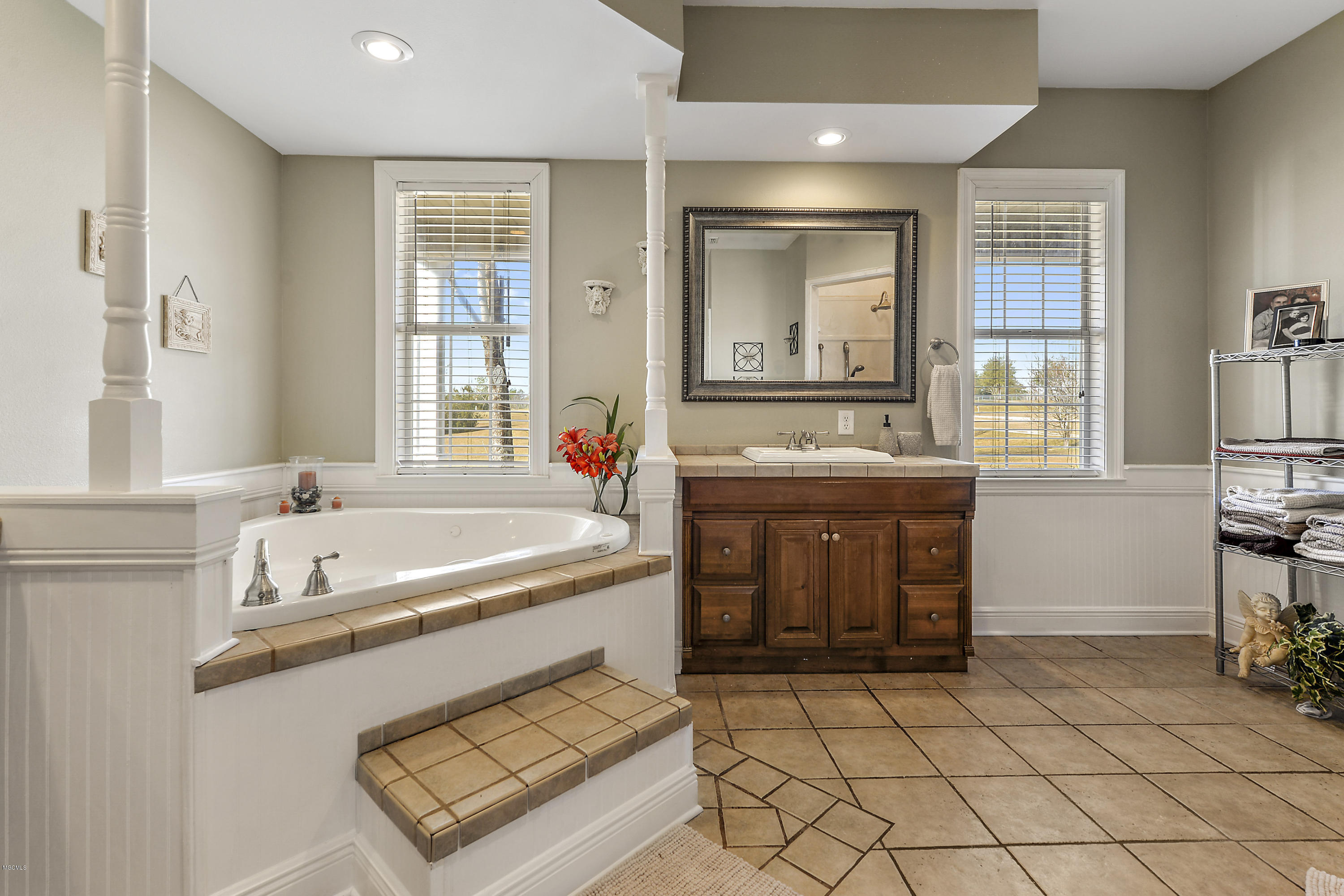16200 Lizana School Road Gulfport, MS 39503 - Photo 16 of 24 separate vanities