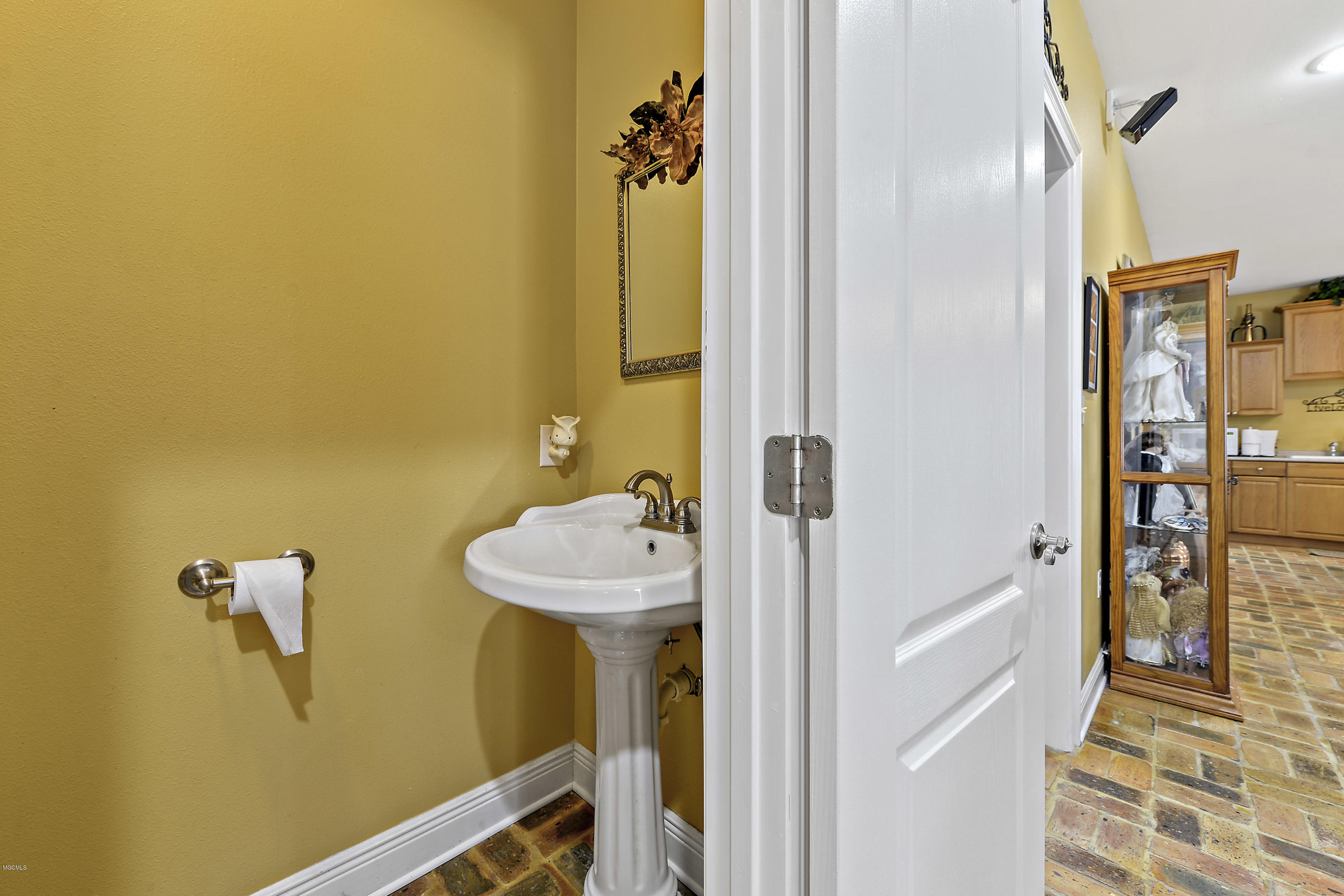 16200 Lizana School Road Gulfport, MS 39503 - Photo 8 of 24 Half bath