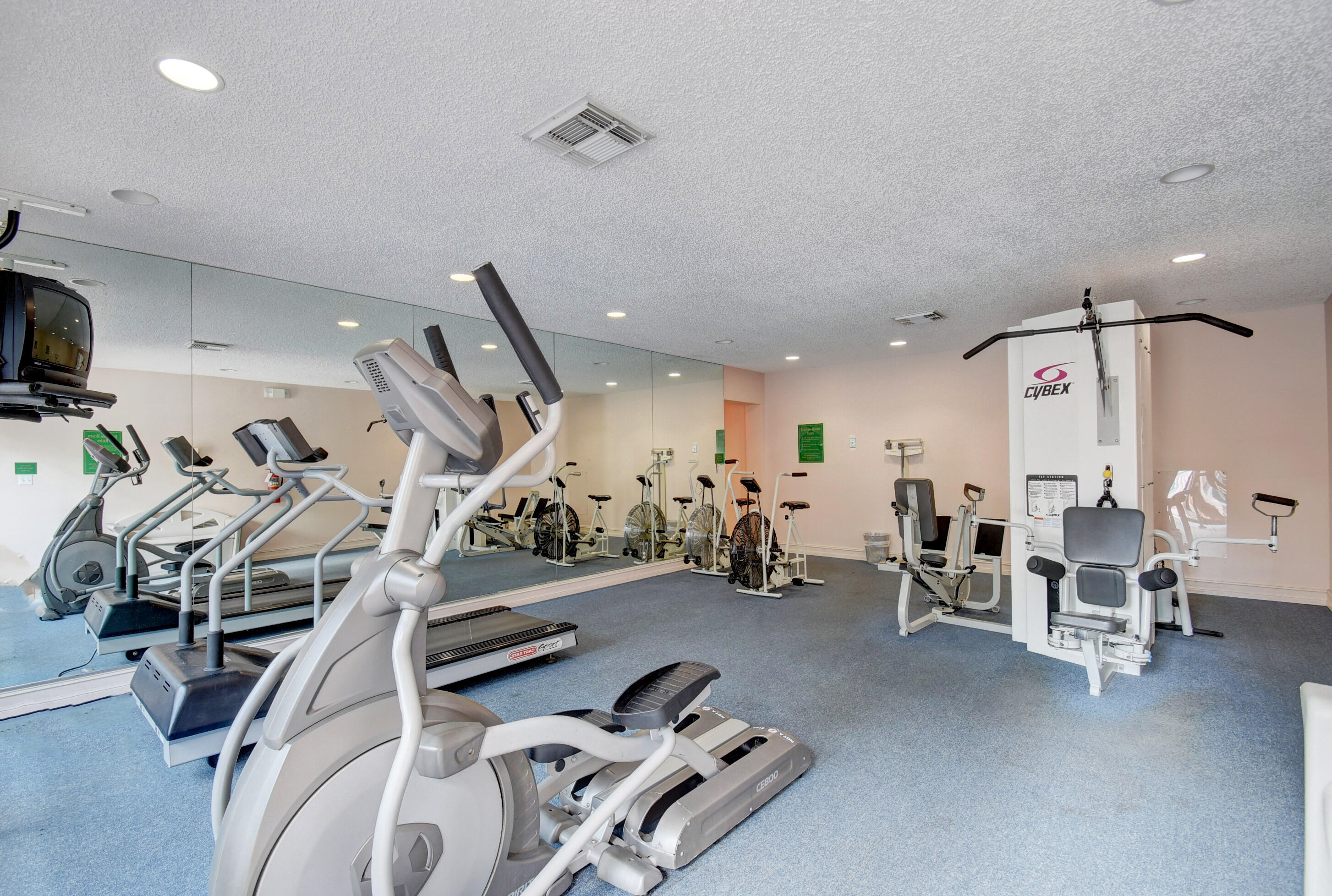 13 Royal Palm Way, Unit 404 Boca Raton, FL 33432 - Photo 26 of 27 32_boca bayou (12)