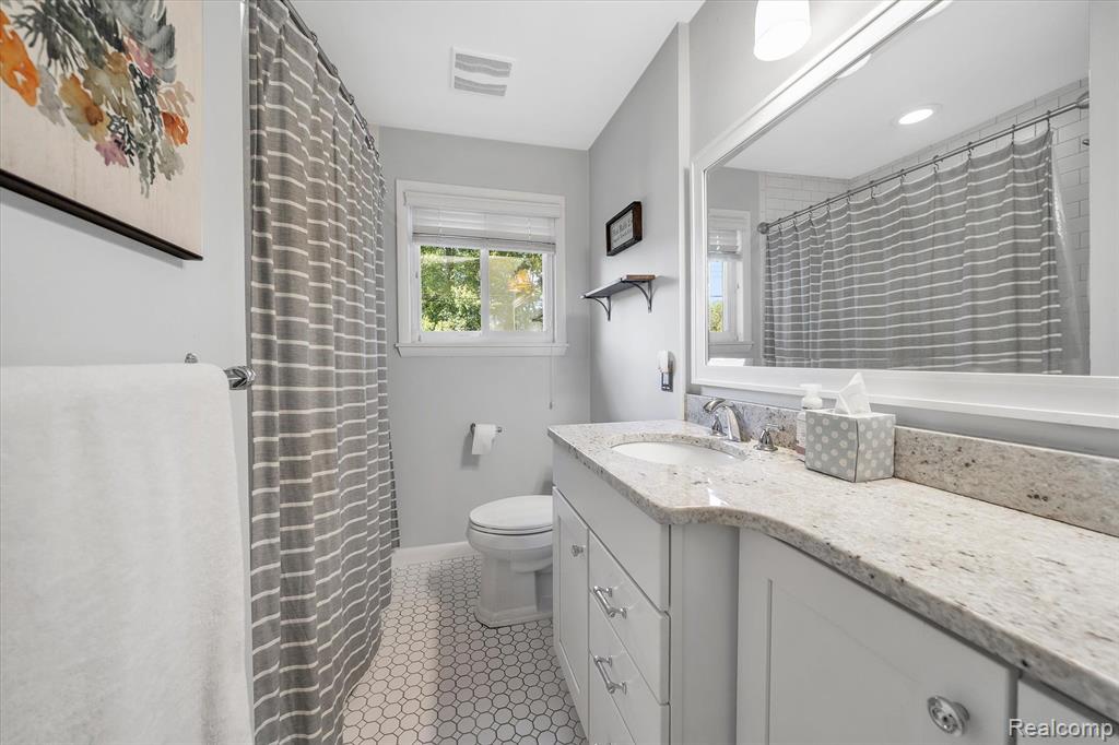120 Windsor Road Rochester Hills, MI 48307 - Photo 11 of 37