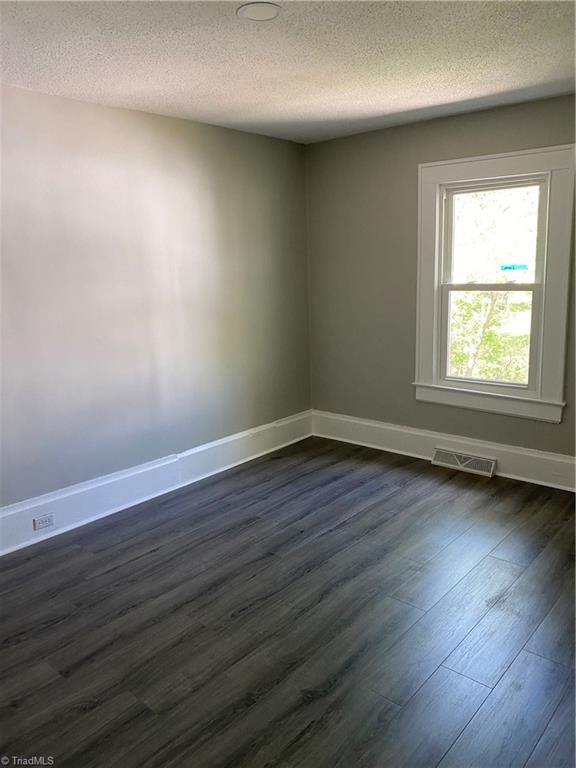 1613 North Hamilton Street High Point, NC 27262 - Photo 9 of 23 Gallery Image 9