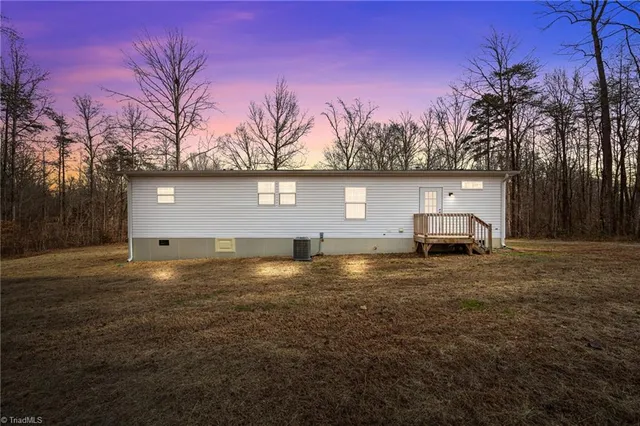 $249,900 | 3309 East Calloway Drive, Haw River, NC 27258