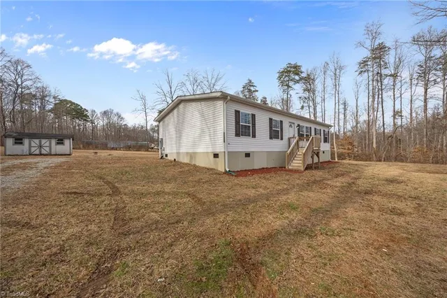 $249,900 | 3309 East Calloway Drive, Haw River, NC 27258