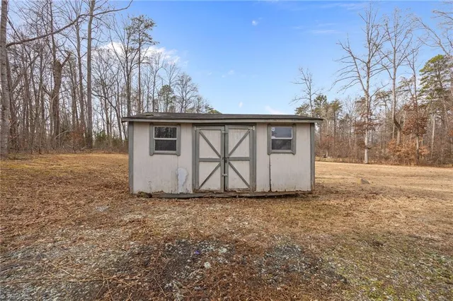 $249,900 | 3309 East Calloway Drive, Haw River, NC 27258
