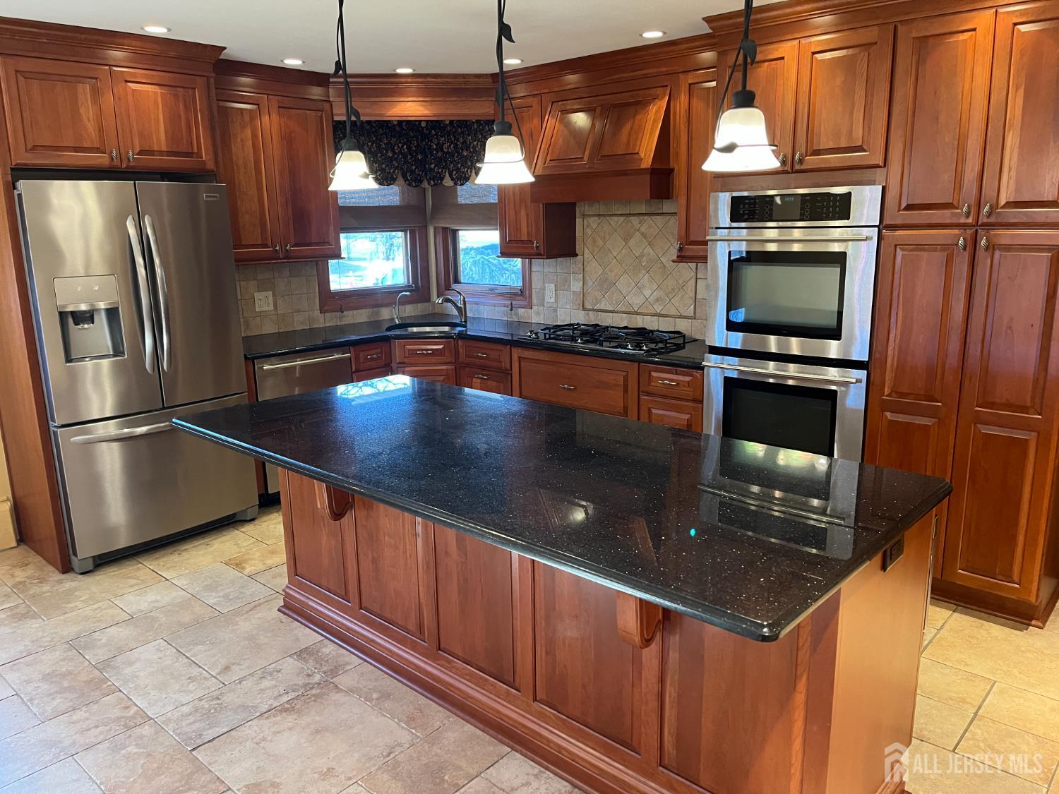 30 Bennet Street Fords, NJ 08863 - Photo 20 of 44