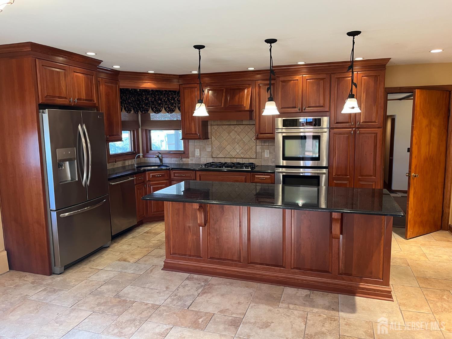 30 Bennet Street Fords, NJ 08863 - Photo 22 of 44