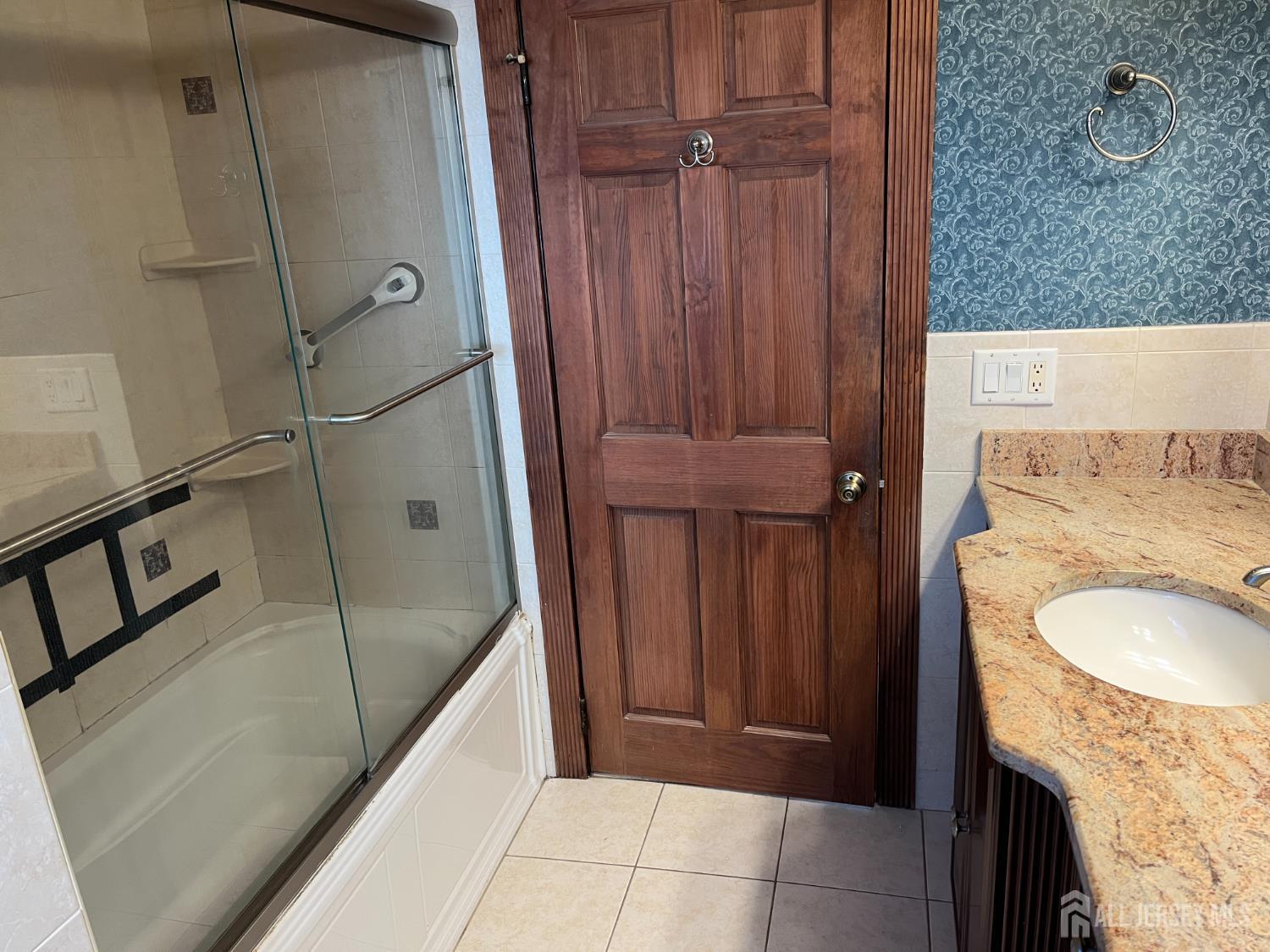 30 Bennet Street Fords, NJ 08863 - Photo 34 of 44