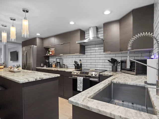 $299,000 | 5 Hundley Court, Unit LL, Stamford, CT 06902