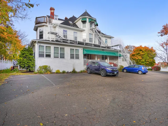 $299,000 | 5 Hundley Court, Unit LL, Stamford, CT 06902