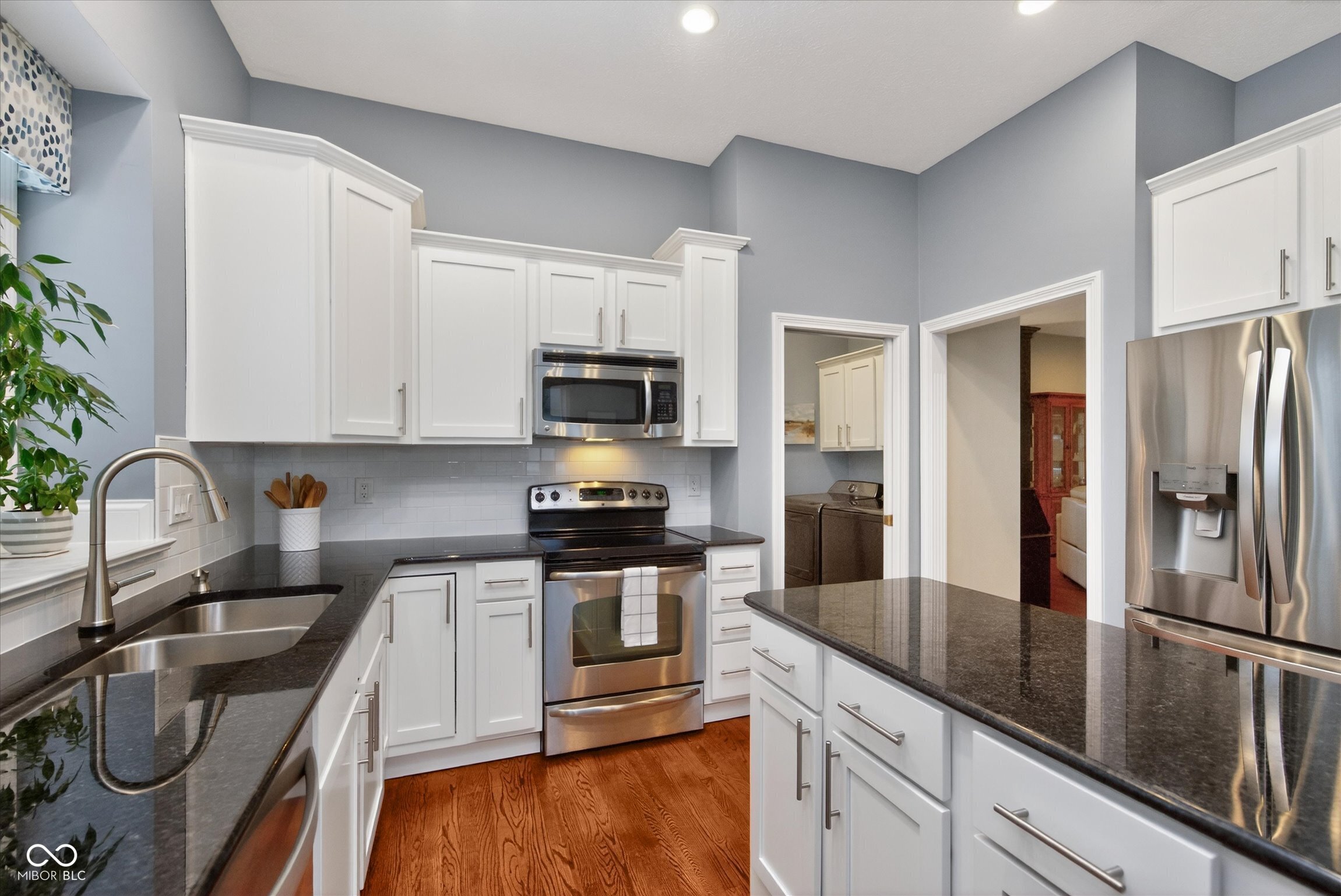 10929 Bluestone Way Fishers, IN 46038 - Photo 13 of 29