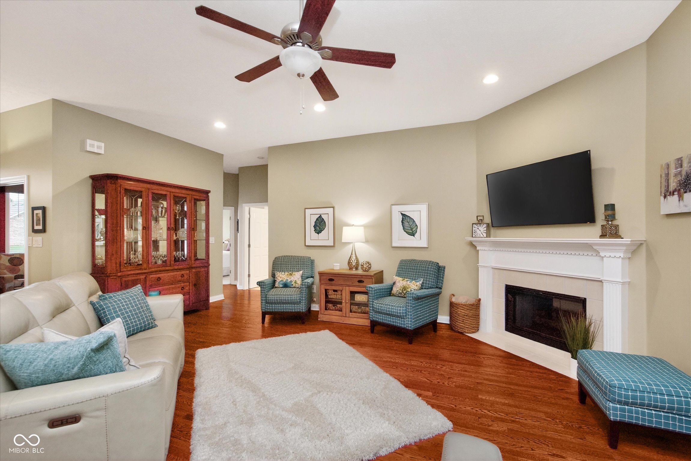 10929 Bluestone Way Fishers, IN 46038 - Photo 7 of 29