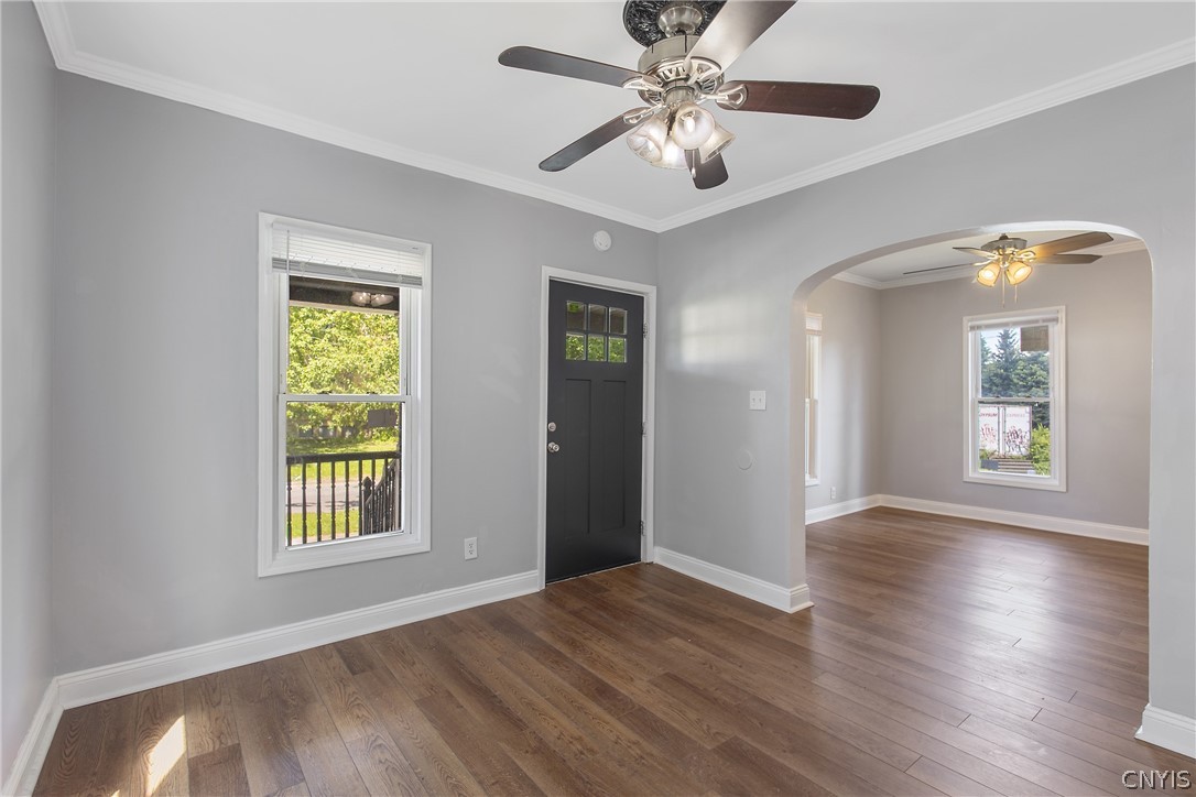 203 Maple Street Syracuse, NY 13210 - Photo 8 of 46