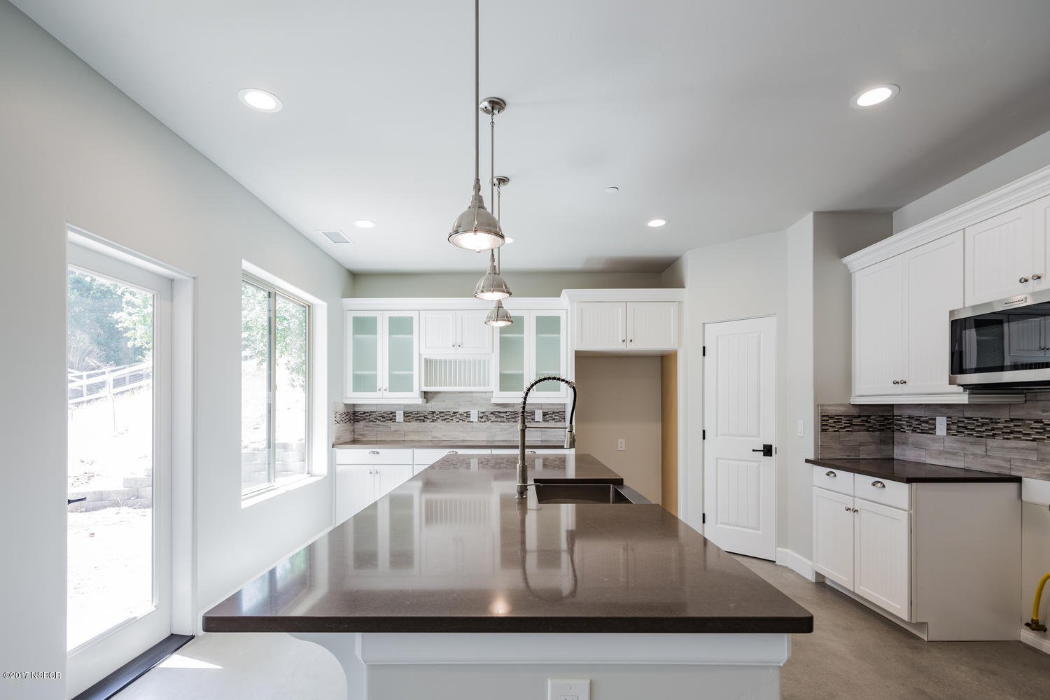 1762 Viborg Rd Solvang CA-large-013-5-Ki