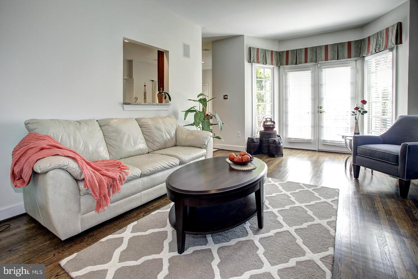 405 Tschiffely Square Road Gaithersburg, MD 20878 - Photo 13 of 30 Family Room