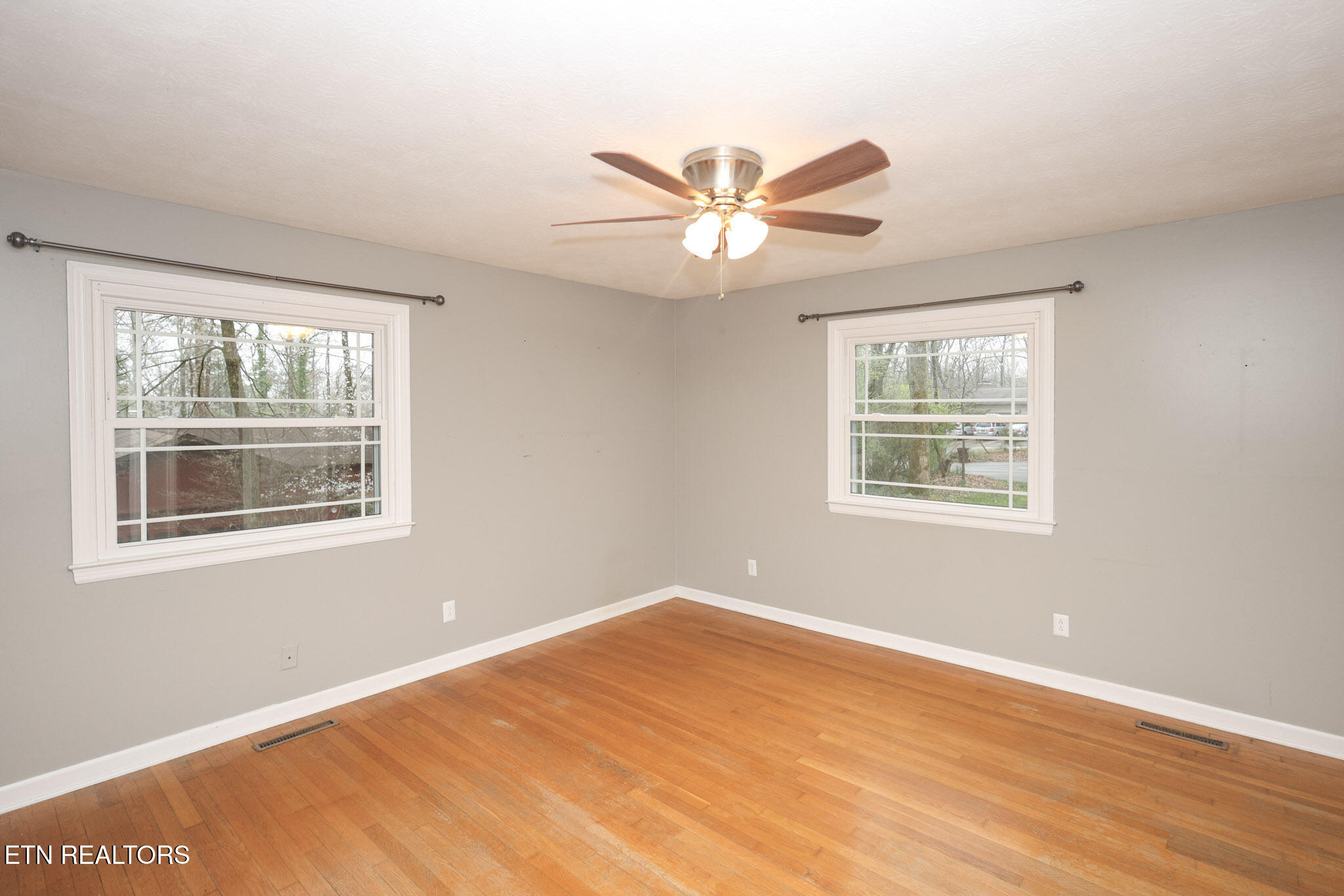 112 New Crest Lane Oak Ridge, TN 37830 - Photo 11 of 35 11-R5__2221