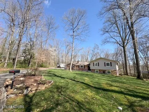 $513,999 | 112 New Crest Lane, Oak Ridge, TN 37830