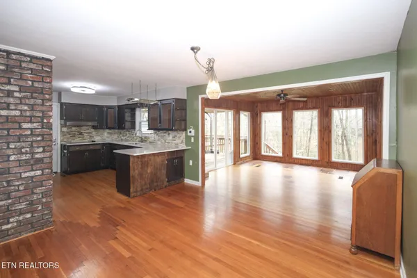 $513,999 | 112 New Crest Lane, Oak Ridge, TN 37830