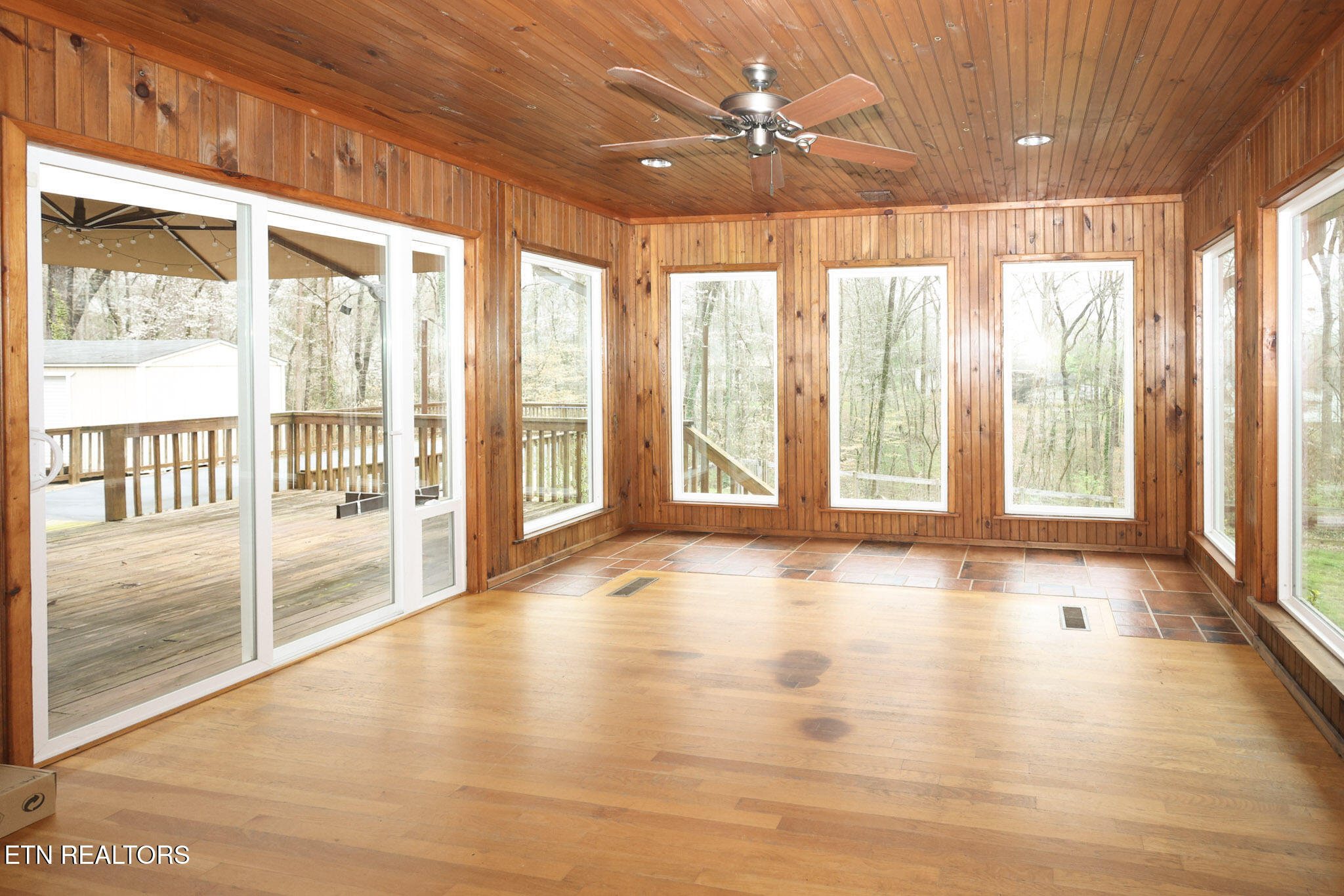 112 New Crest Lane Oak Ridge, TN 37830 - Photo 10 of 35 20-R5__2186