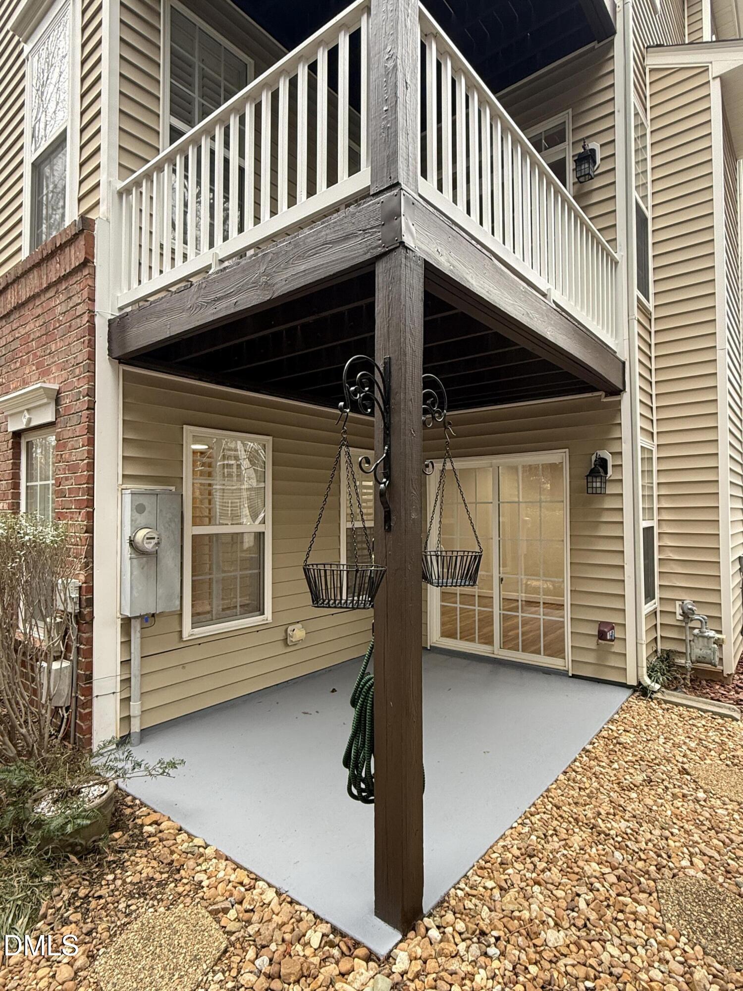 3647 Edgemont Drive Raleigh, NC 27612 - Photo 11 of 81 10