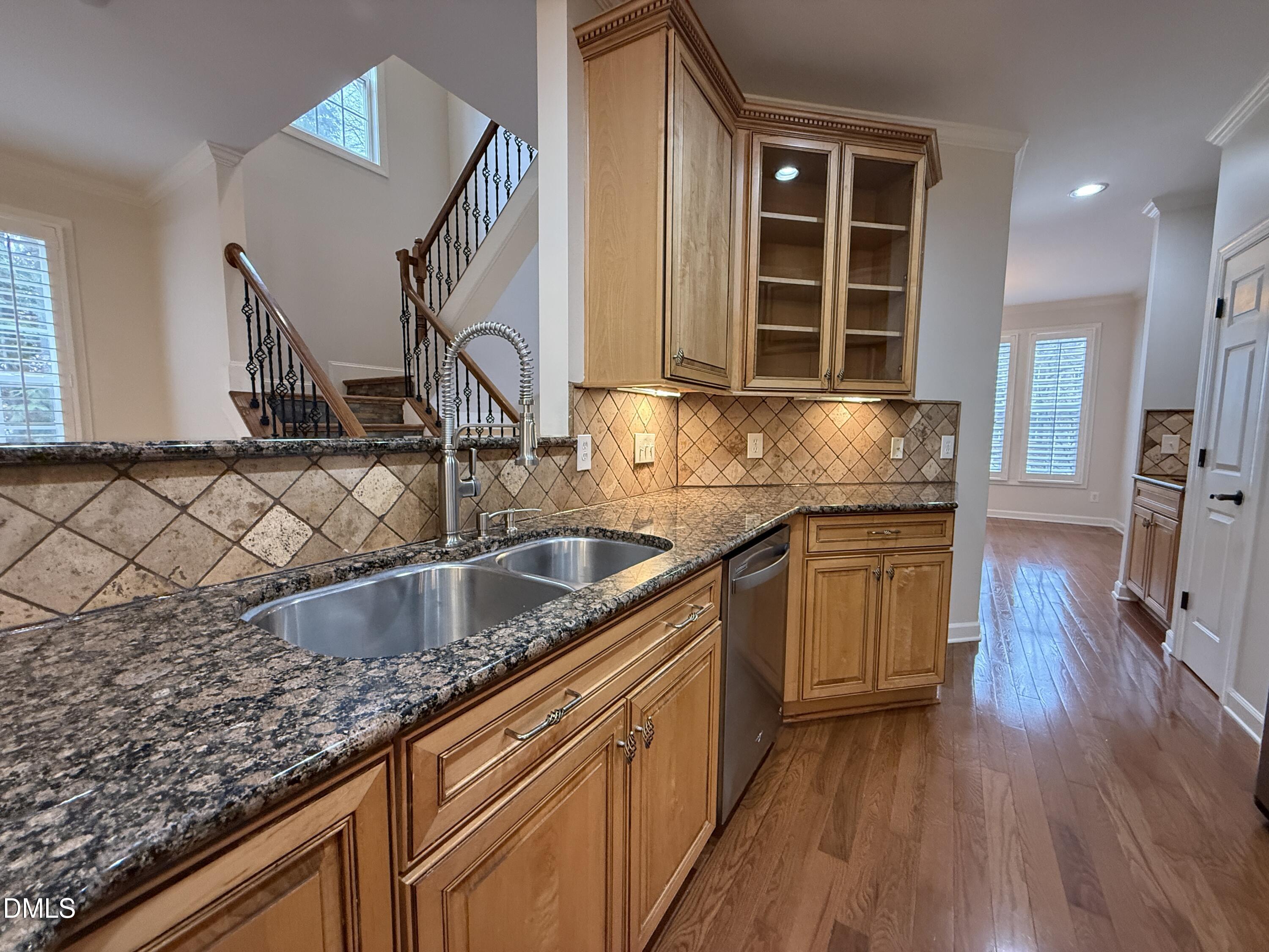 3647 Edgemont Drive Raleigh, NC 27612 - Photo 34 of 81 33