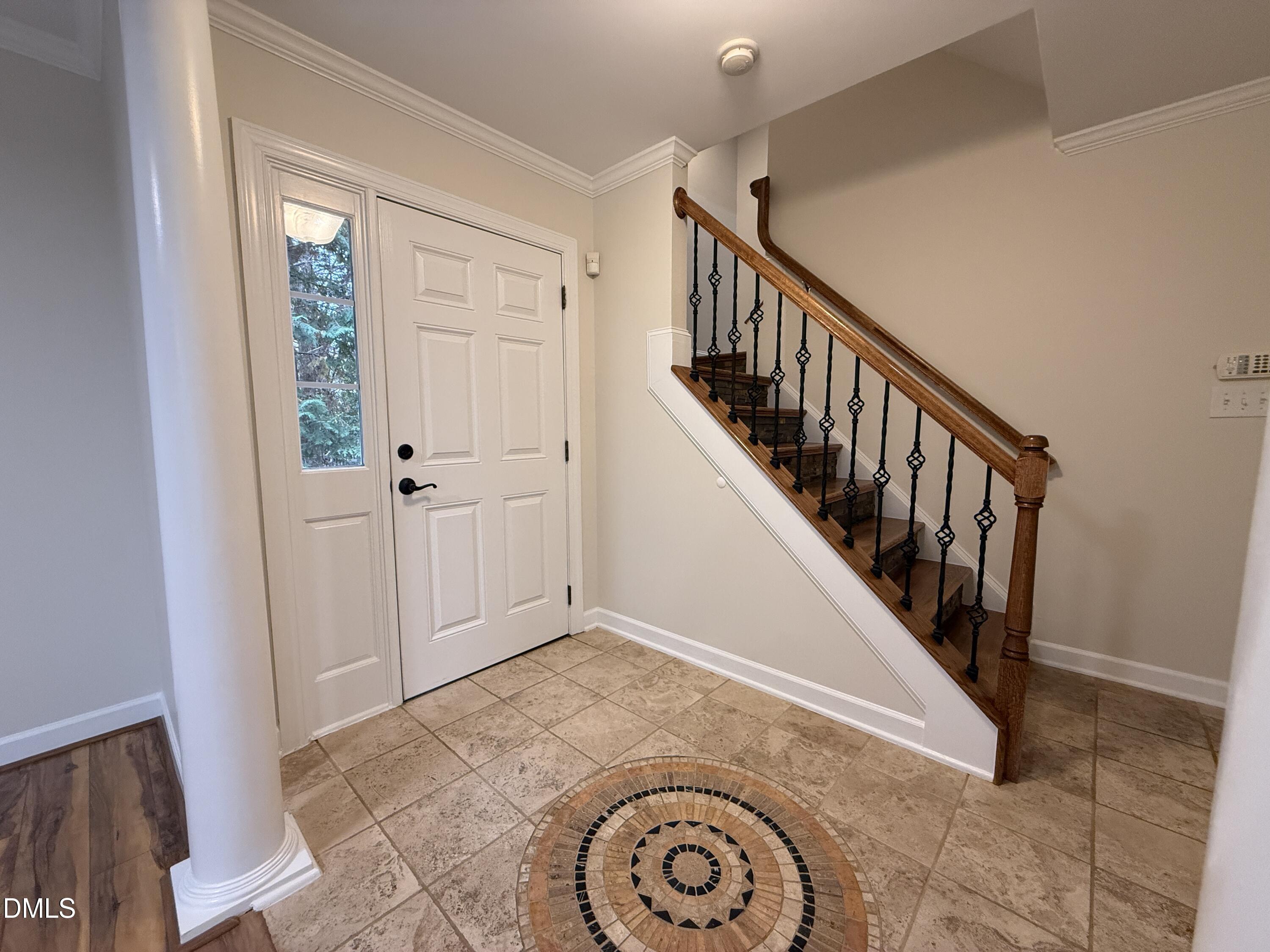 3647 Edgemont Drive Raleigh, NC 27612 - Photo 5 of 81 4
