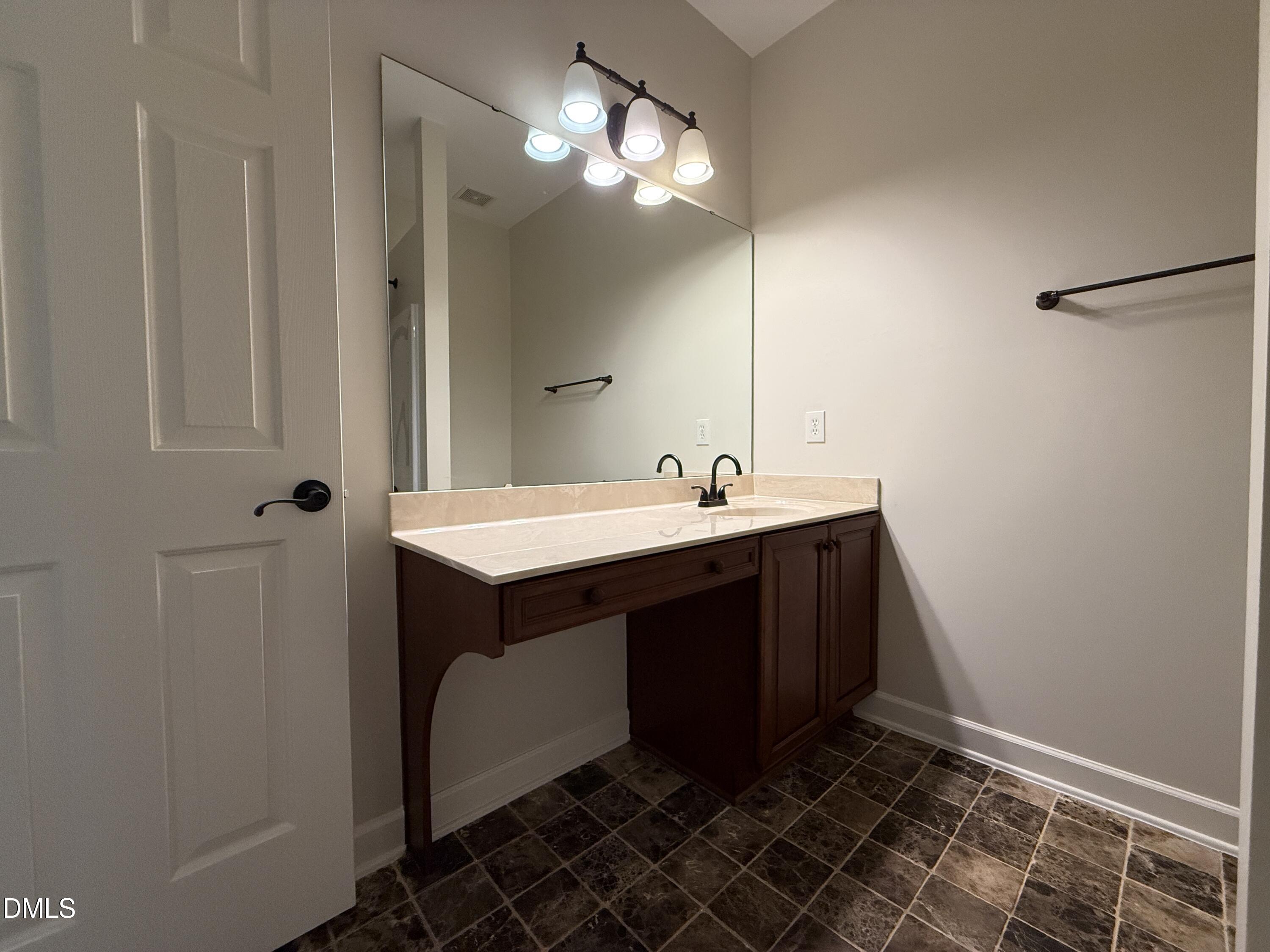 3647 Edgemont Drive Raleigh, NC 27612 - Photo 55 of 81 47c