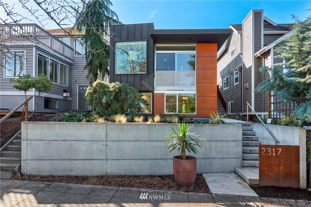 2317 North 63rd Street Seattle, WA 98103 - Photo 1 of 25 Gallery Image 1