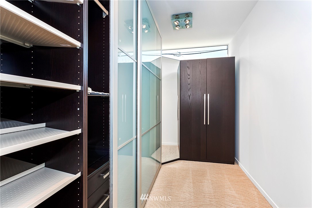 2317 North 63rd Street Seattle, WA 98103 - Photo 15 of 25 Gallery Image 15