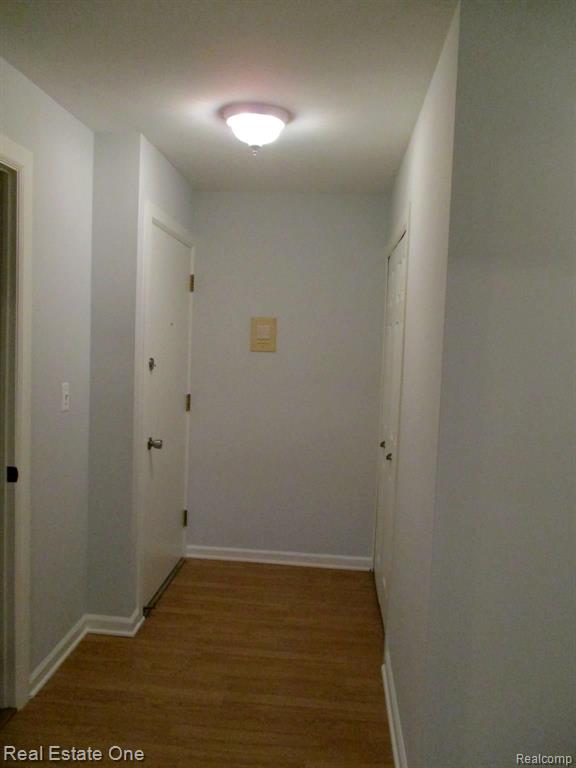 1685 Riverside Drive, Unit 7 Rochester Hills, MI 48309 - Photo 3 of 24