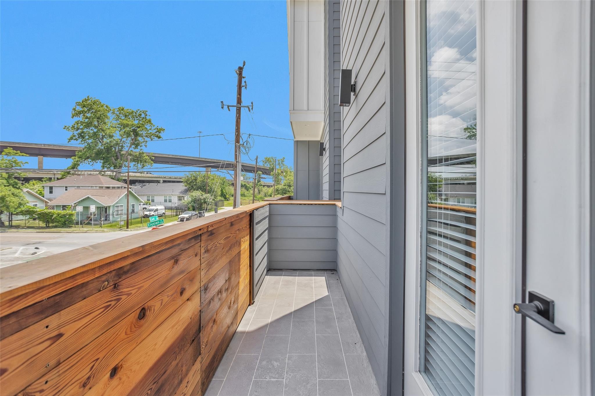 1616 Euel Street Houston, TX 77009 - Photo 24 of 42 a view of balcony
