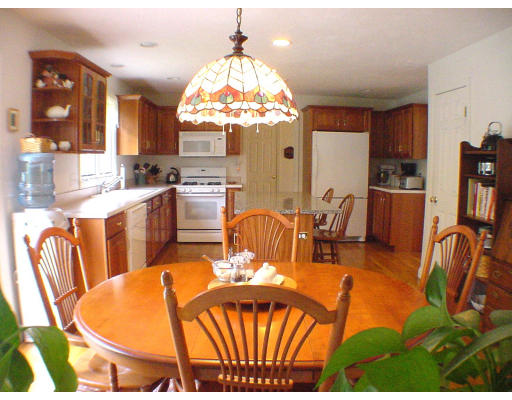 40 Stonybrook Road Marshfield, MA 02050 - Photo 5 of 10 Gallery Image 5