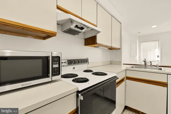 $1,100,000 | 1905 17th Street Northwest, Washington, DC 20009