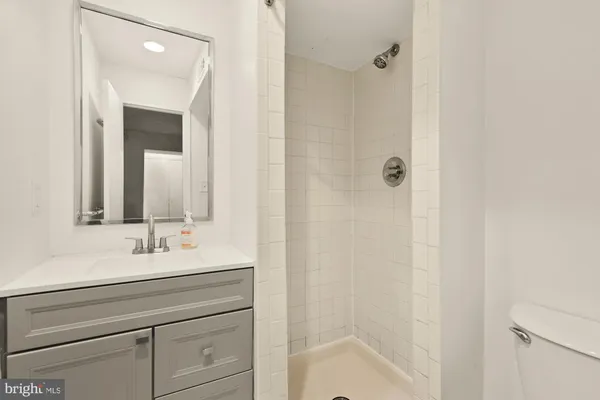 $1,100,000 | 1905 17th Street Northwest, Washington, DC 20009