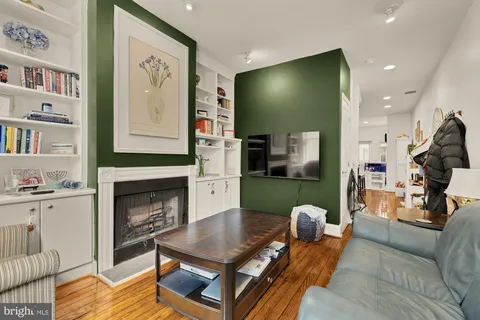 $1,125,000 | 1905 17th Street Northwest, Washington, DC 20009