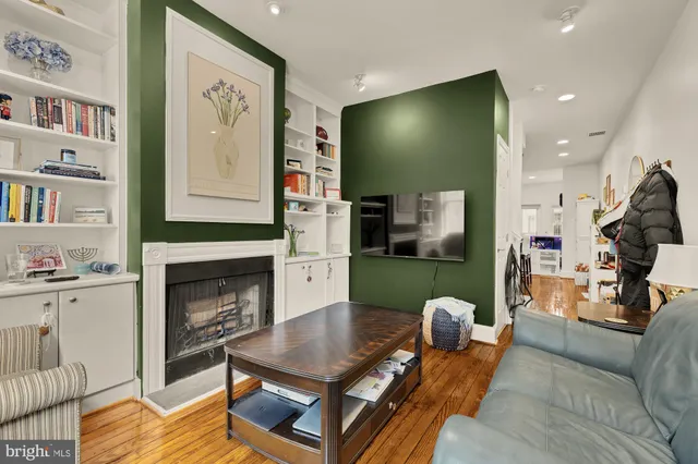 $1,125,000 | 1905 17th Street Northwest, Washington, DC 20009